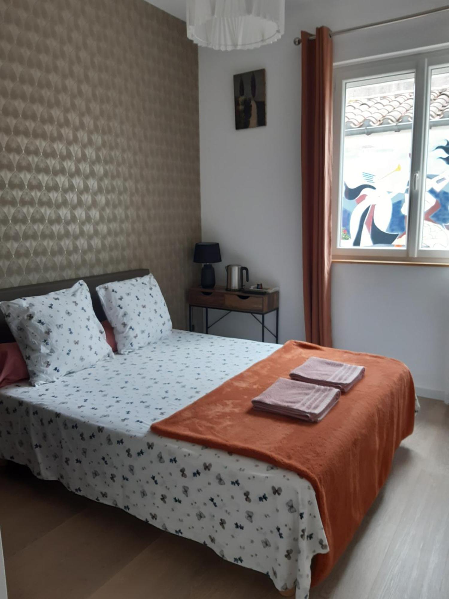 Face Cite - Chambres D'Hotes - Parking & Garage Gratuit - Wi-Fi Gratuit Carcassonne Buitenkant foto